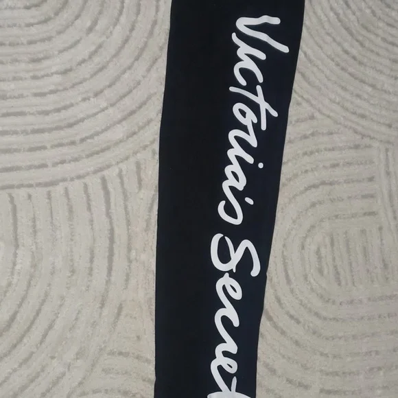 Victoria secret black long leggings - Picture 2 of 4
